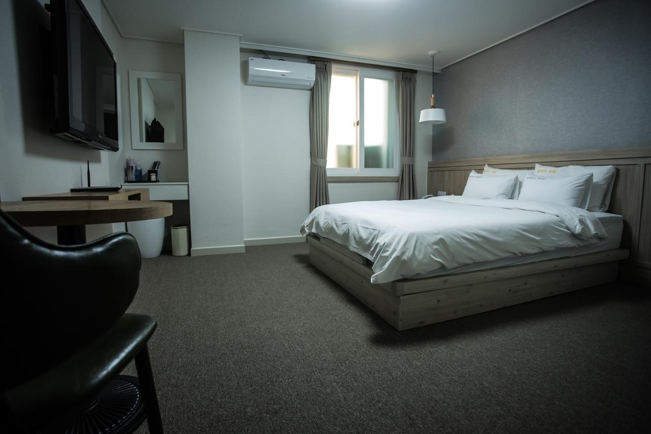 Gallery Tourist Hotel Cheongju Extérieur photo