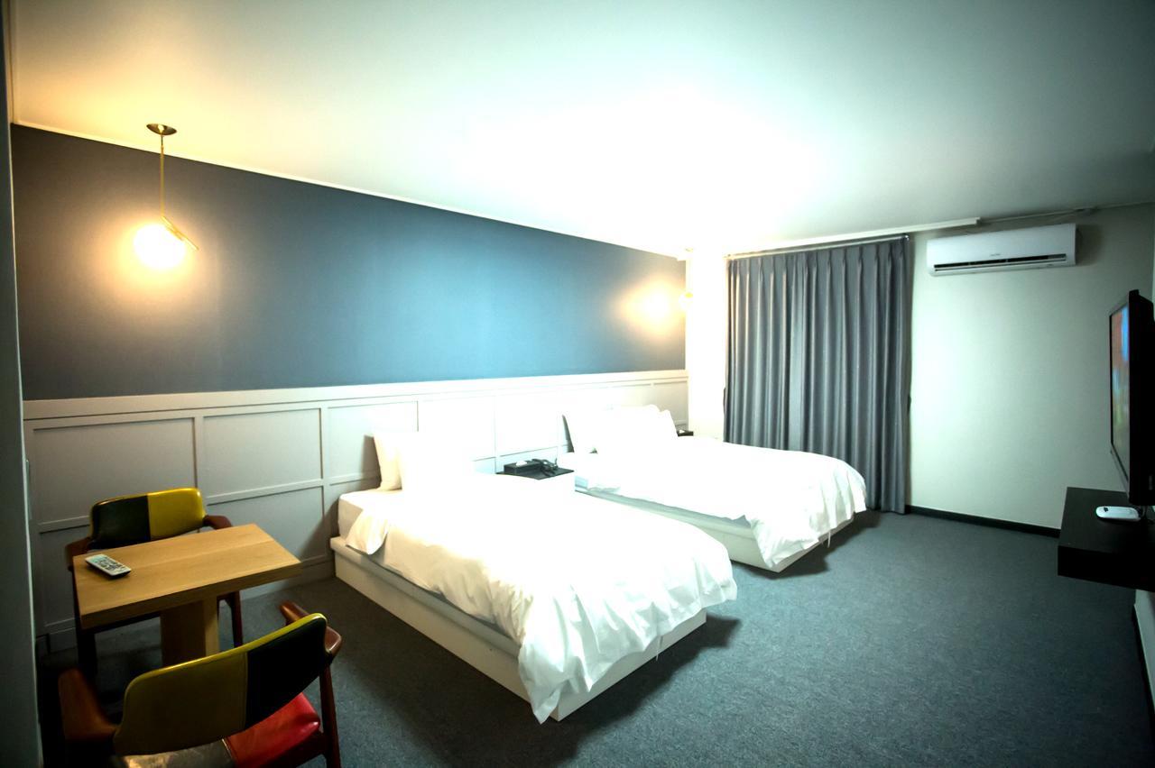 Gallery Tourist Hotel Cheongju Extérieur photo