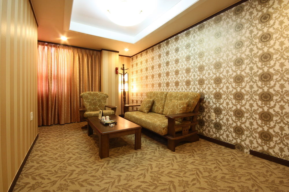 Gallery Tourist Hotel Cheongju Extérieur photo